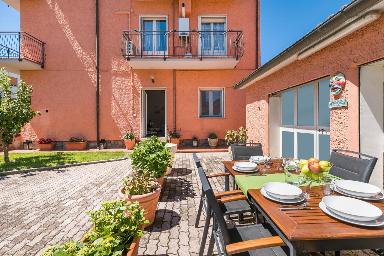 Galeria Home Apartments Anguillara Sabazia Kültér fotó